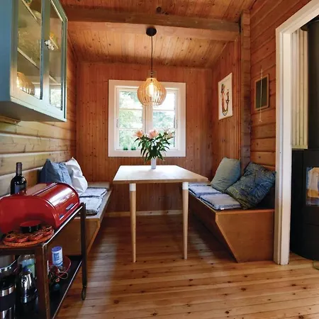 Dom wakacyjny Three-bedroom Holiday In